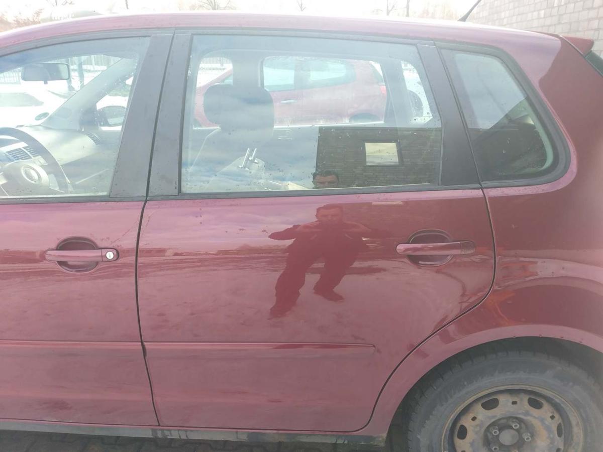 VW Polo 9N3 original T&uuml;r hinten links LC3R Winterred Rohbau Bj.2005